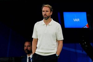 图特希望索斯盖特考虑德甲，沙欣要让“布娃娃”当队长