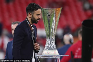 失败赛季！曼联英超第16+欧联亚军 阿莫林:我仍是合适人选