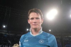 红魔弃将8球2助率队争冠，1.2亿欧锋线仅进6球，曼联又选错了？