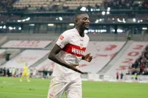 放弃亿元巨星！皇马突袭德甲中场，23岁施蒂勒接棒克罗斯