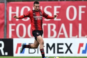 米兰锋线引援目标与中场问题，意甲动向解读