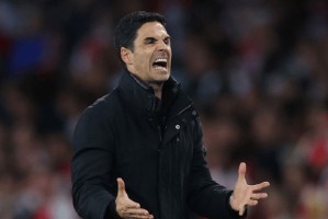 欧冠阿森纳主场0比1巴黎，次回合背水一战，核心回归是重点