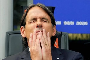 国际米兰0-1惜败罗马，漏判点球引发争议，意甲冠军之路愈加艰难