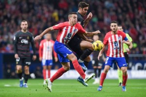 西甲争冠保卫战：马竞主场迎战皇家社会，红蓝对决一触即发